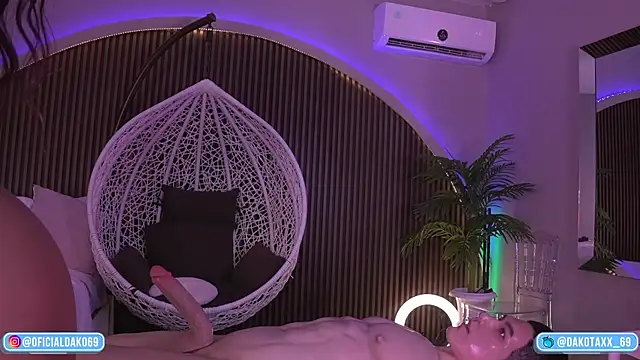 Dakota Lee online show from 10, 9, 2025