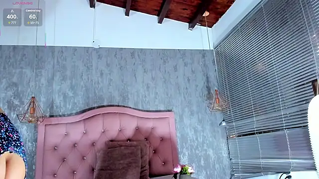 naomidibello online show from 23, 4, 2026