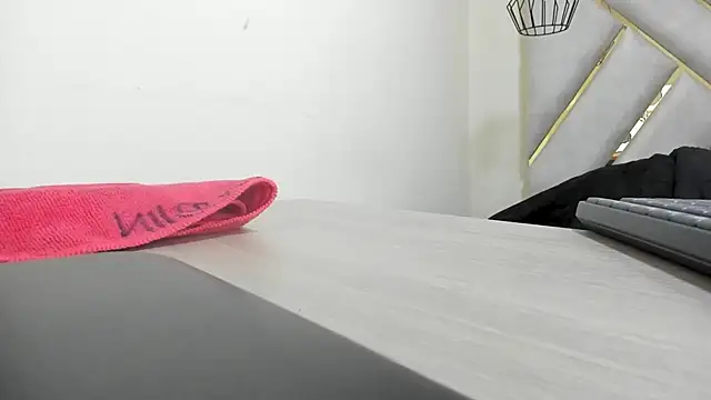 Snapshot of nalalye_cruzz_ chatting on 8, 3, 2025 nalalye cruzz online show from 8, 3, 2025