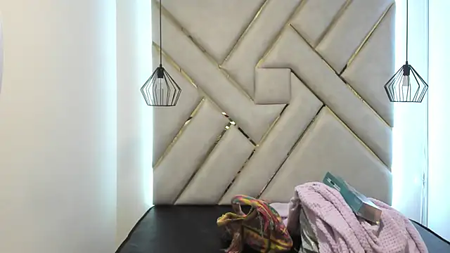 Snapshot of nalalye_cruzz_ chatting on 12, 3, 2025 nalalye cruzz online show from 12, 3, 2025