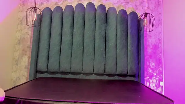 Snapshot of nalalye_cruzz_ chatting on 10, 9, 2025 nalalye cruzz online show from 10, 9, 2025