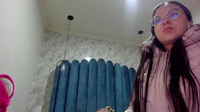 Snapshot of nalalye_cruzz_ chatting on 10, 10, 2025 nalalye cruzz online show from 10, 10, 2025