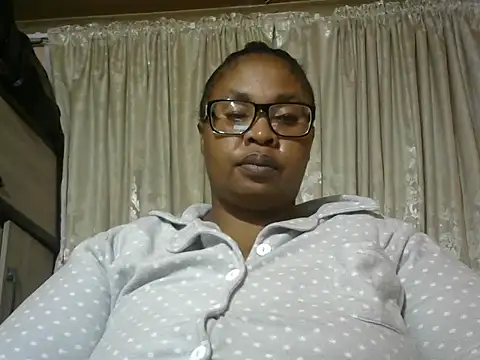 ZOQULUx online show from 17, 3, 2025