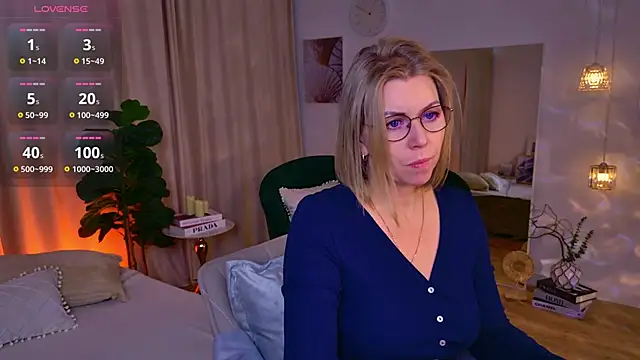 Annie Light online show from 23, 4, 2026