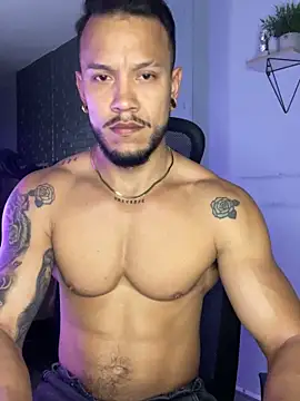 ARON TAYLER01 online show from 4, 10, 2025