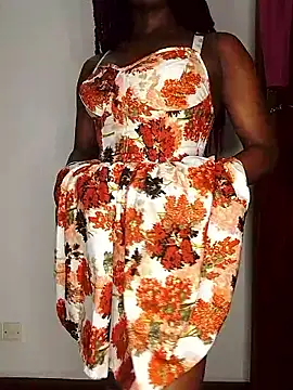 NicRaisaa online show from 5, 10, 2025