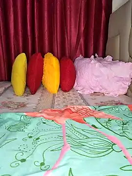 NicRaisaa online show from 26, 4, 2026