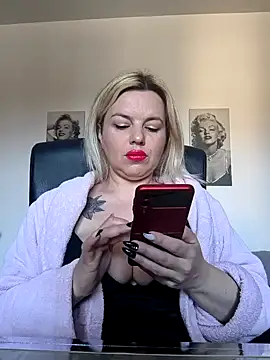 Ladykaos online show from 8, 4, 2026