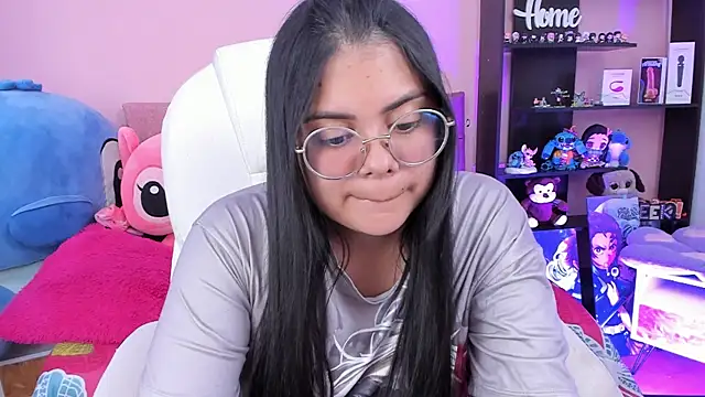 esmeralda112 online show from 21, 4, 2026