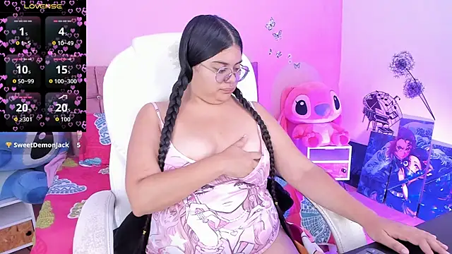 Snapshot of esmeralda112 chatting on 24, 6, 2026 esmeralda112 online show from 24, 6, 2026