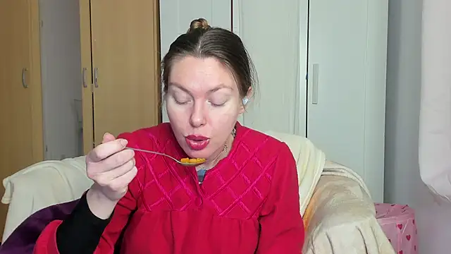 Snapshot of Rolla_Coaster chatting on 24, 2, 2025 Rolla Coaster online show from 24, 2, 2025