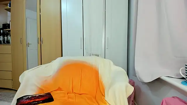 Snapshot of Rolla_Coaster chatting on 15, 10, 2025 Rolla Coaster online show from 15, 10, 2025