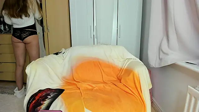 Snapshot of Rolla_Coaster chatting on 19, 10, 2025 Rolla Coaster online show from 19, 10, 2025