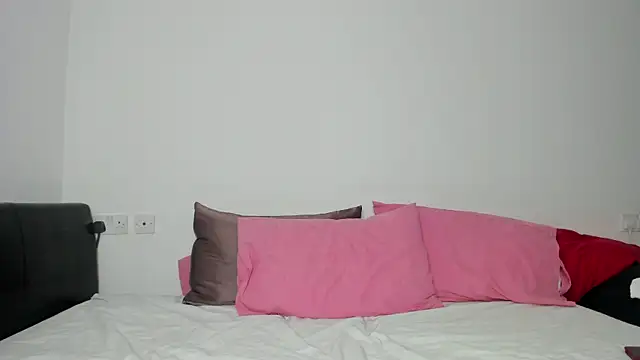 Snapshot of Rolla_Coaster chatting on 23, 10, 2025 Rolla Coaster online show from 23, 10, 2025