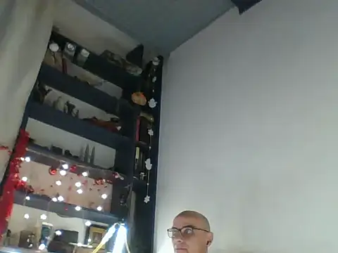 Snapshot of Karabinek666 chatting on 11, 1, 2026 Karabinek666 online show from 11, 1, 2026