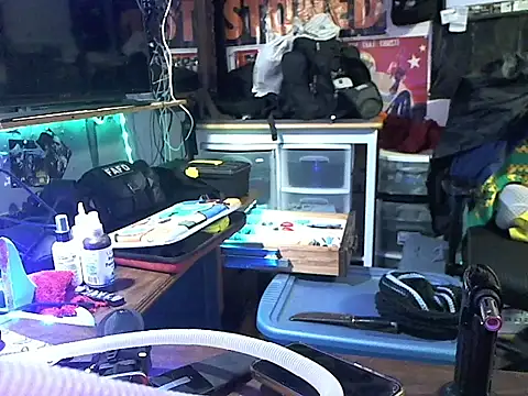 Snapshot of CloudDadddyyy420 chatting on 22, 1, 2025 CloudDadddyyy420 online show from 22, 1, 2025