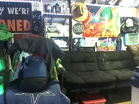 Snapshot of CloudDadddyyy420 chatting on 6, 3, 2025 CloudDadddyyy420 online show from 6, 3, 2025