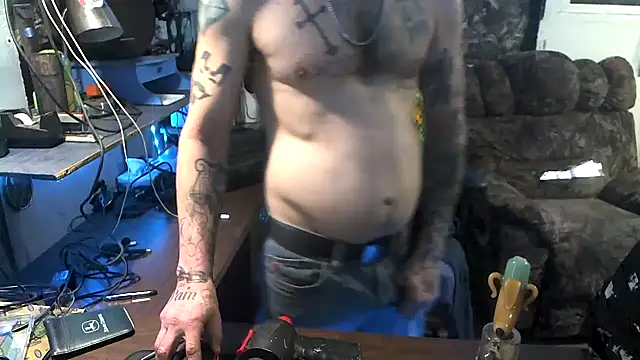 Snapshot of CloudDadddyyy420 chatting on 5, 12, 2025 CloudDadddyyy420 online show from 5, 12, 2025