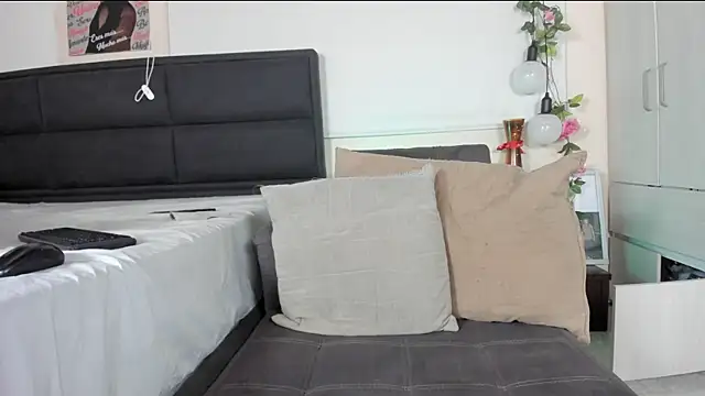 ximtia xs online show from 1, 2, 2025