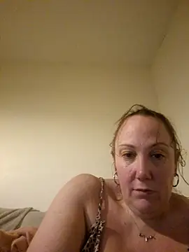 Wisie Cutie online show from 23, 1, 2025