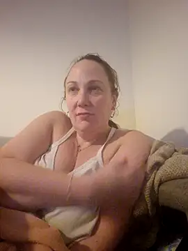 Wisie Cutie online show from 26, 1, 2025