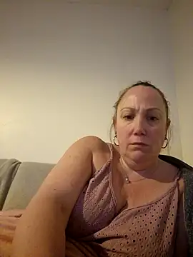 Wisie Cutie online show from 16, 3, 2025