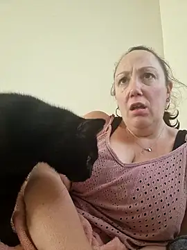 Wisie Cutie online show from 17, 3, 2025