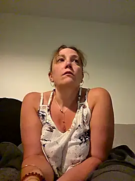 Wisie Cutie online show from 23, 4, 2026