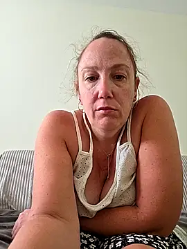 Wisie Cutie online show from 30, 4, 2026