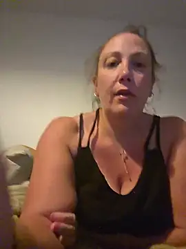 Wisie Cutie online show from 31, 5, 2026