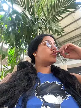 Annya-sweet online show from 3, 2, 2025