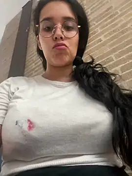 Annya-sweet online show from 5, 2, 2025