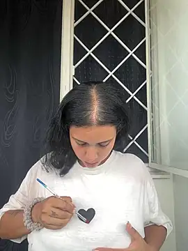 Annya-sweet online show from 5, 3, 2025