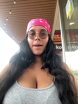 Annya-sweet online show from 18, 3, 2025