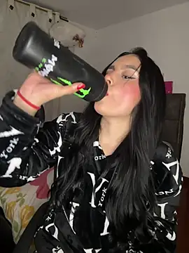 salome polaniiee online show from 21, 4, 2026