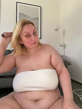 BBW Nora online show from 30, 4, 2026