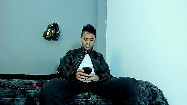 Snapshot of x_Harold_x_ chatting on 9, 11, 2025 x Harold x online show from 9, 11, 2025