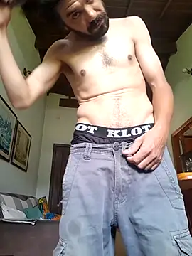 Snapshot of CrisSexShy chatting on 11, 2, 2026 CrisSexShy online show from 11, 2, 2026