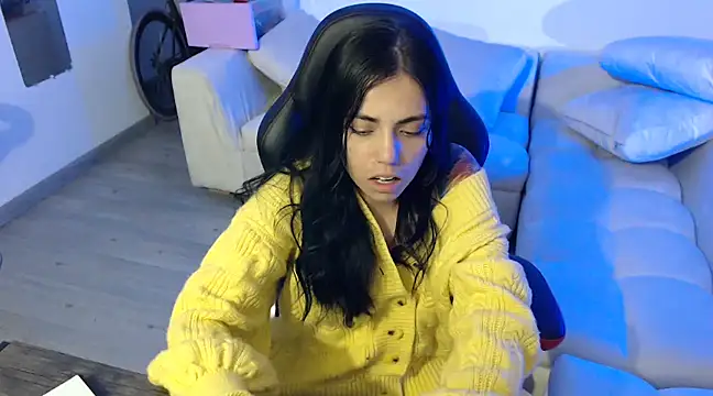 i am nina  online show from 11, 1, 2025