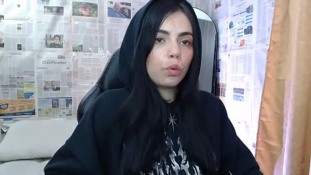 i am nina  online show from 28, 9, 2025