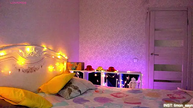 LillyMoure  online show from 23, 3, 2026