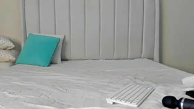  heavenlysent online show from 8, 6, 2026