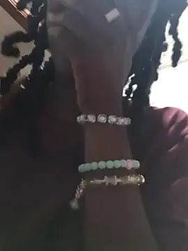 Prettybecs online show from 17, 1, 2025