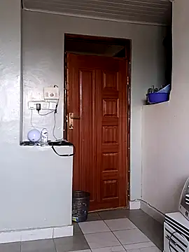 Prettybecs online show from 2, 11, 2025