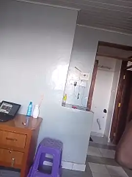 Prettybecs online show from 28, 3, 2026