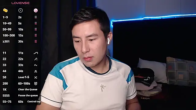 andrewmhilton  online show from 16, 9, 2025