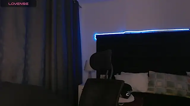 andrewmhilton  online show from 20, 9, 2025