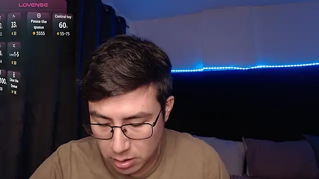 andrewmhilton  online show from 24, 4, 2026