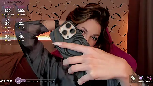 BratzieDarsie online show from 6, 10, 2025