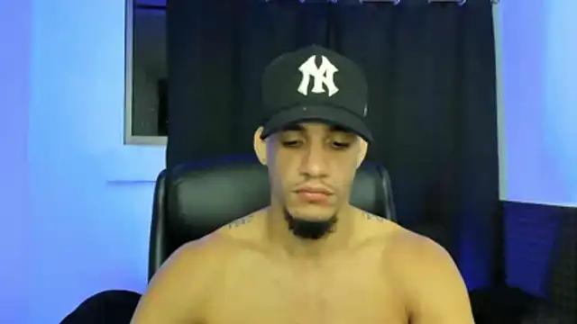 jhonnysnow17 online show from 23, 4, 2026